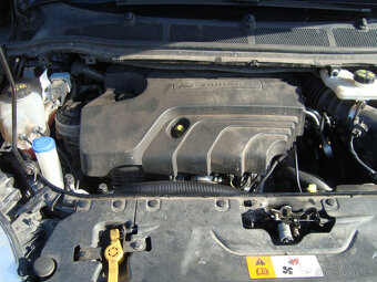 Ford Galaxy 2.0 TDCi, 1.majitel, pouze 107.800km,7 míst - 16