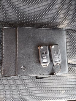 VOLKSWAGEN TOURAN 1,6TDI 77KW,AUTOMAT,KOMPLET ODSERVISOVÁNO. - 16