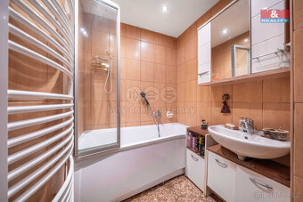 Prodej bytu 3+1, 71 m², Rokycany, ul. Boženy Němcové - 16