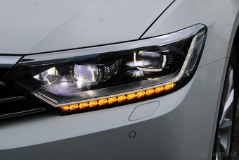 Volkswagen Passat 2,0TDI DPH,A/T,4x4,HIGHLINE,2018 - 16