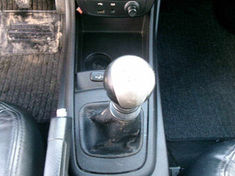 SSANGYONG KORANDO D20T Executive AWD bez koroze 2011 - 16