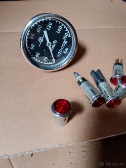 Nádrz klakson výrobní stitek kontrolka svícka fajfky CCCP - 16