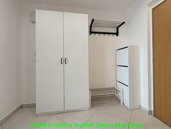 Pronájem 1kk s balkonem, gar.stání, sklep, ul. Olšanská - 16