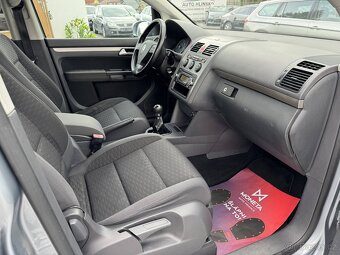 Volkswagen Touran 1.9T Di 77kw 7míst - 16