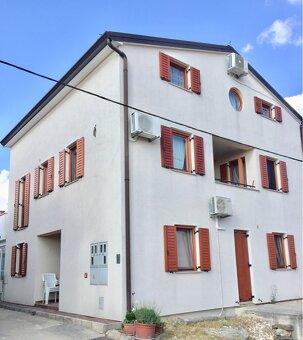 CHORVÁTSKO, Na prodej 4hviezdičkový mezonetový 4+kk apartmán - 16