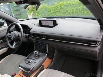 MAZDA MX-30 EV FIRST EDITION r.v.12/2020 MATRIX,NAVI - 16
