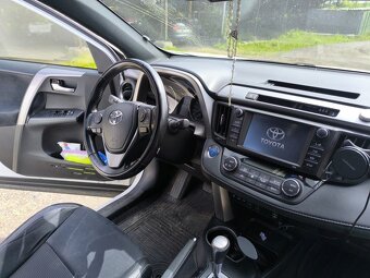 TOYOTA RAV4 2,5 HYBRID-AUTOMAT - 16