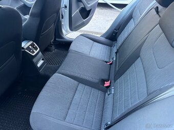 Skoda Octavia 1.6 - 16