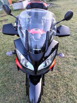Suzuki dl 650 v strom - 16