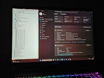 RTX 5070 Ti 12GB_MSI VECTOR 16 HX AI_U7-255HX_16GB_240HZ - 16