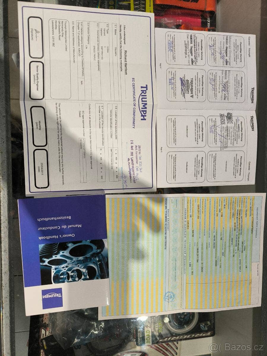 Triumph Speed Triple 1050 ABS - 17