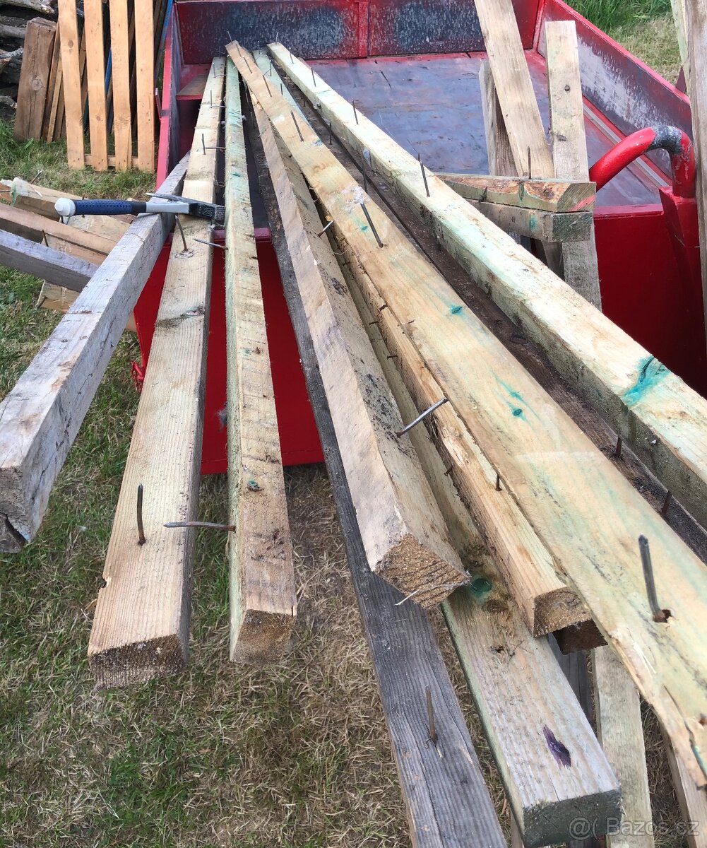 Dřevo, prkna, fošny, latě - 17
