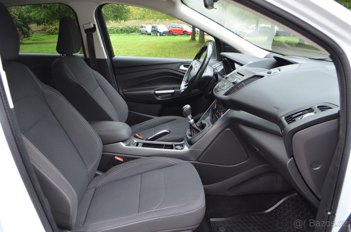 PRODÁM FORD KUGA 1.5 ECOBOOST FACELIFT 2018 - 17