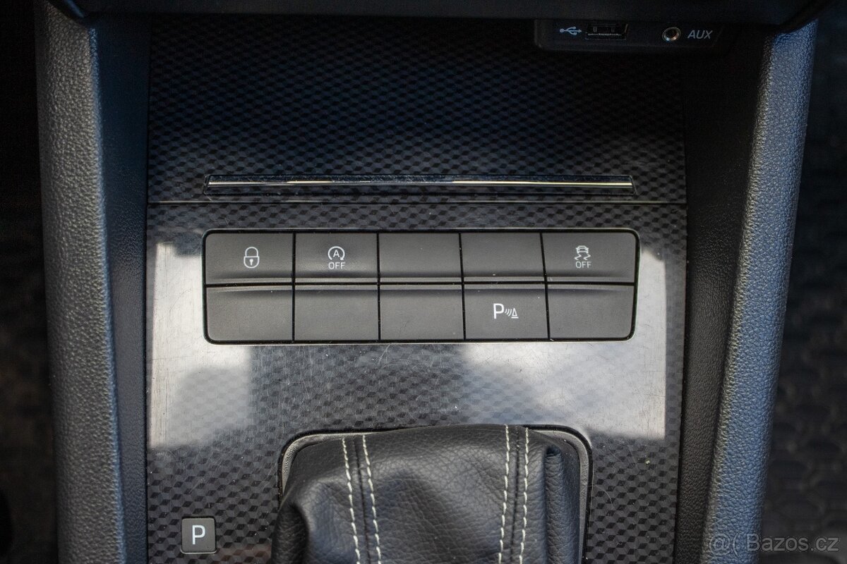 Škoda Octavia Combi 2.0 TD DPF RS DSG - 17