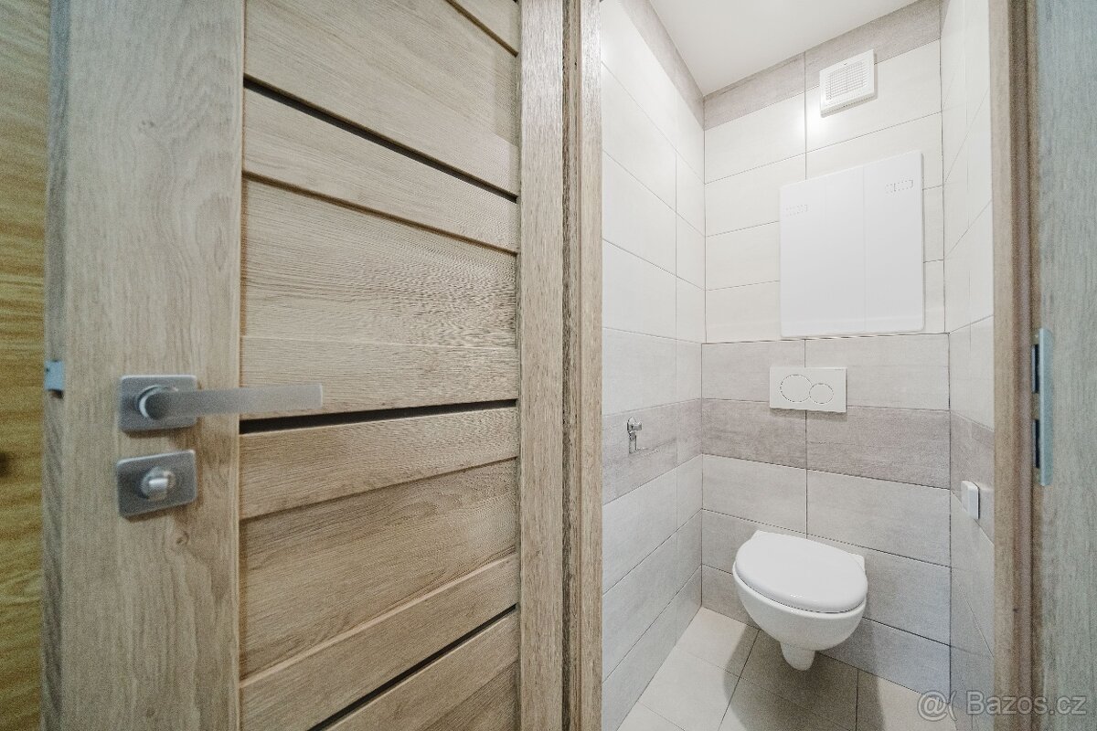 Prodej bytu 4+1 92 m² Novodvorská, Třebíč - 17