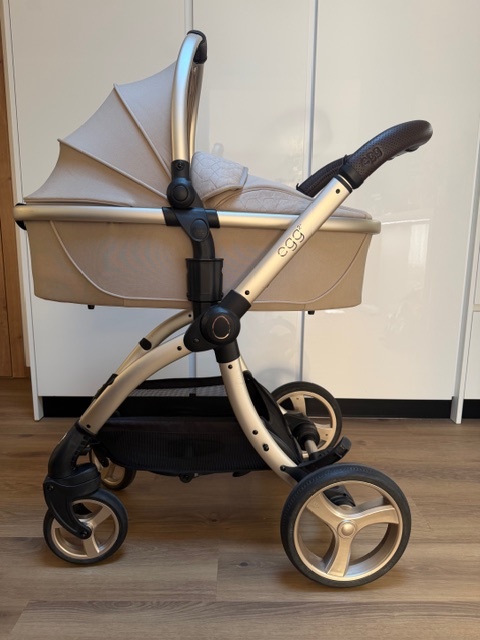 Kočárek Egg 2 set Platinum 9 v 1 Feather/Champagne - 17