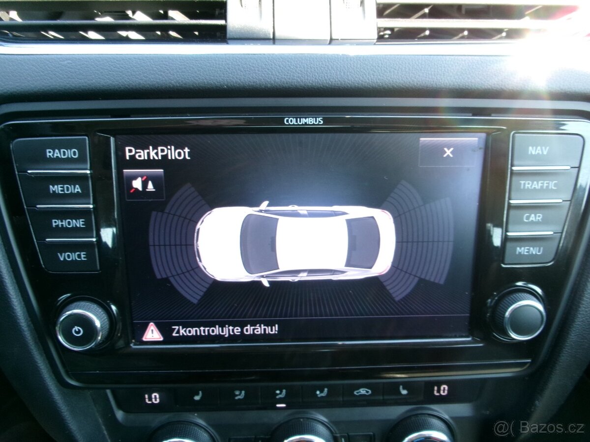 PRODÁM Škoda Octavia 1.4 TSI AC BT NAVI TEMP - 17