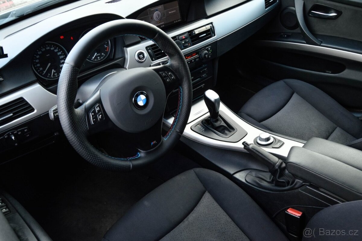 BMW E90 Rad 3 325i A/T - 17