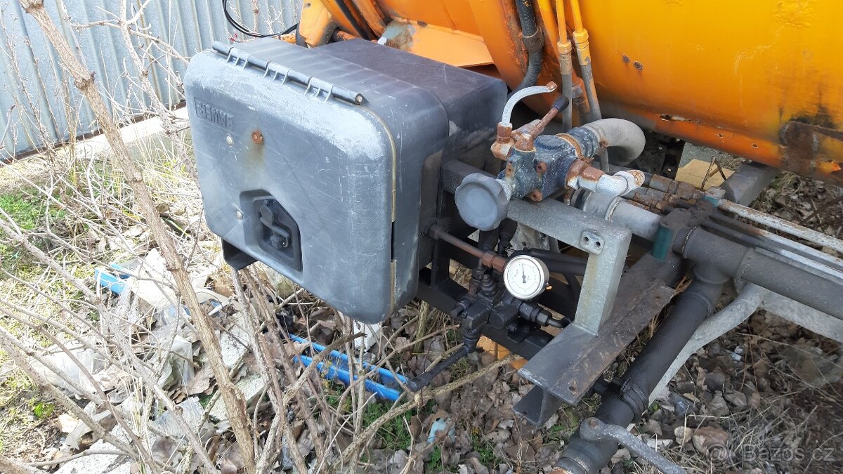 Cisterna cca 11cbm - 17