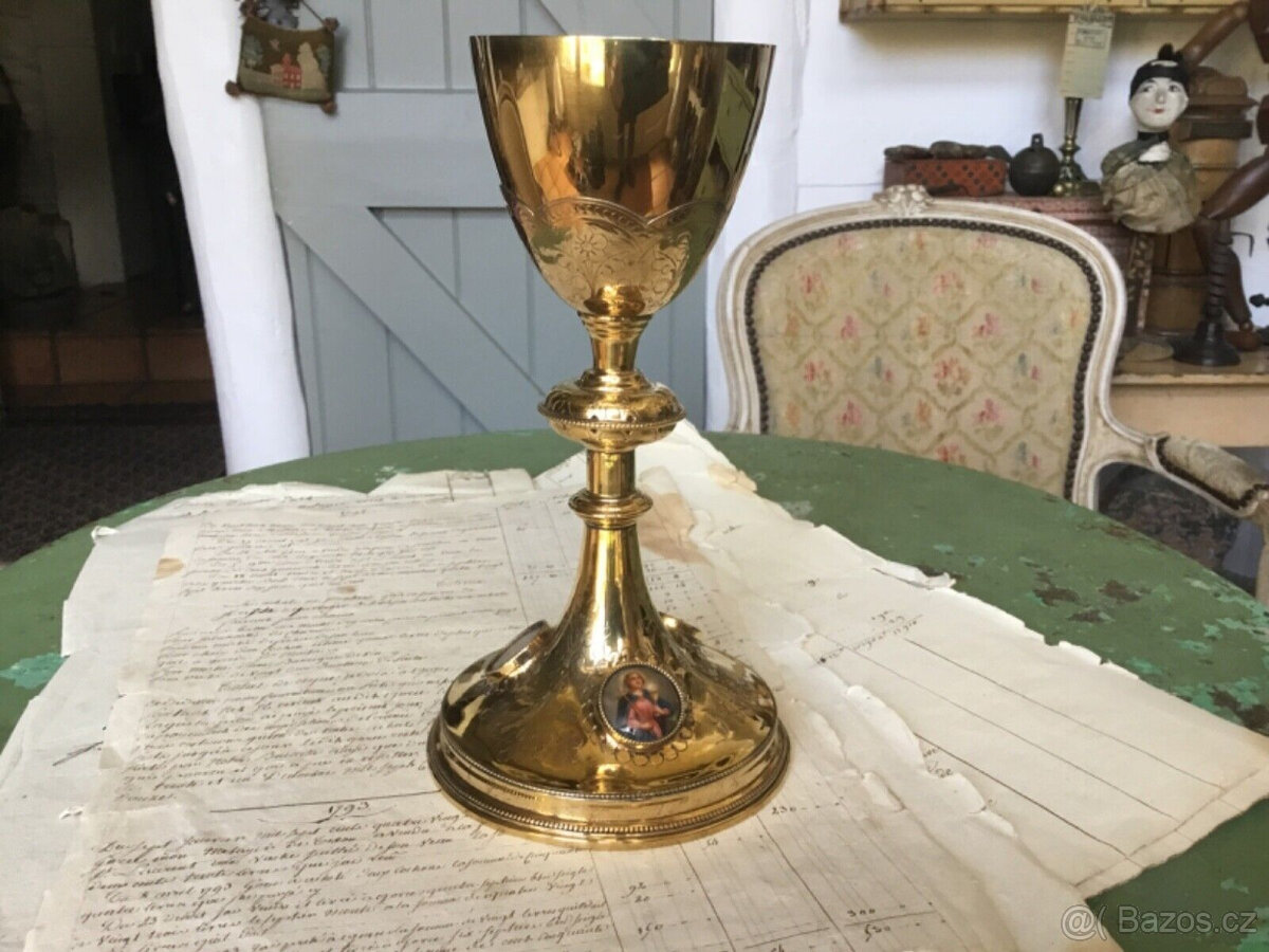 Velké starožitné francouzské kalichy z masivního stříbra, zl - 17