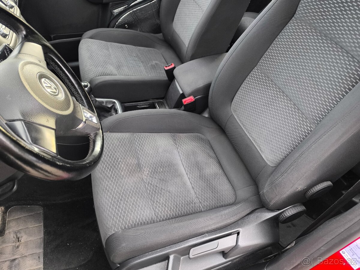 Volkswagen Golf Plus, 2.0TDI,KRÁSNÝ,VÝBAVA,JEN135TKM - 17