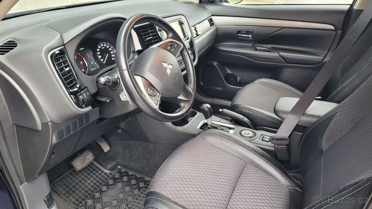 Prodám Mitsubishi Outlander 2.2 DI-D 4x4 - 17