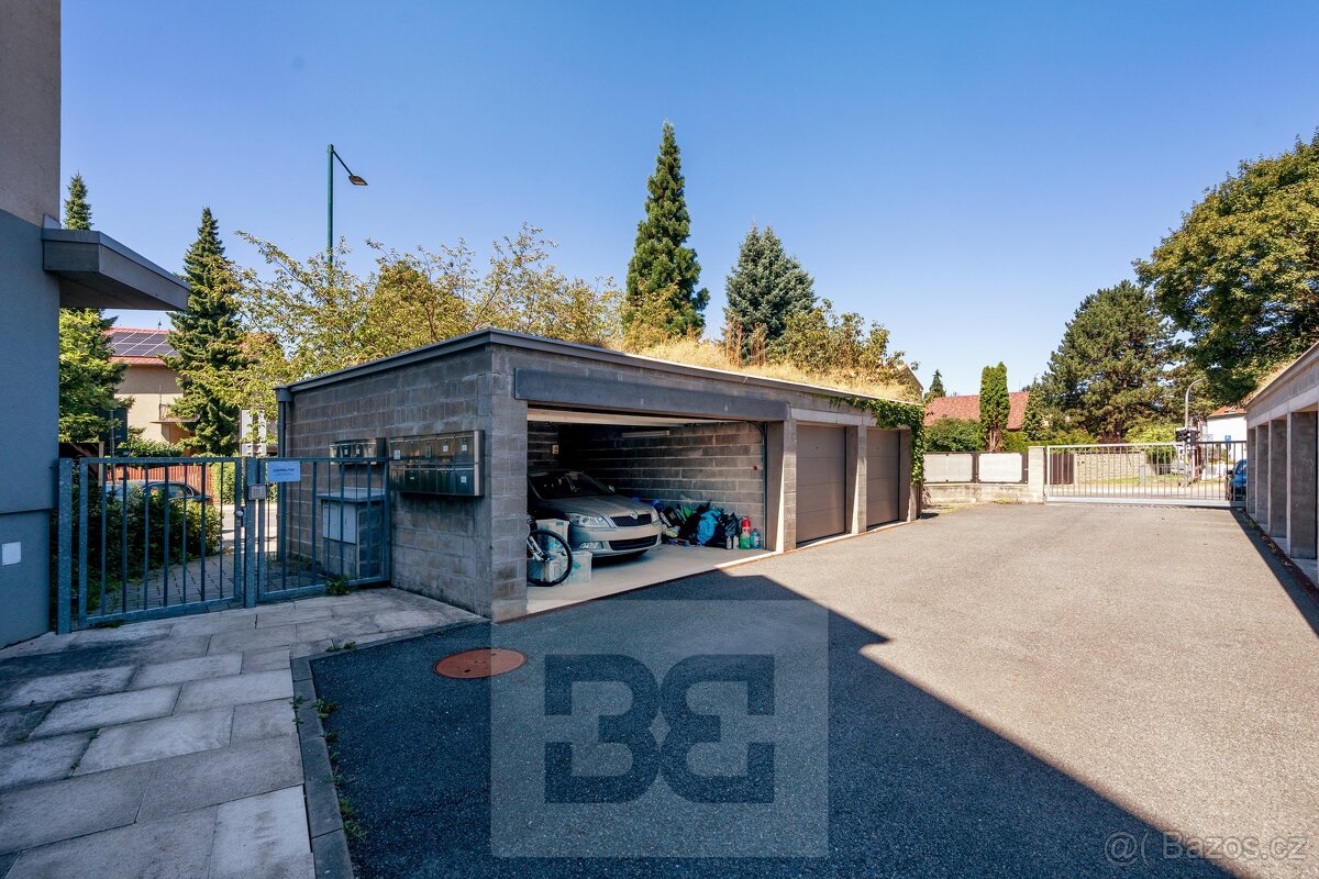 Prodej nadstandardního bytu 4+kk/GS/PS v centru prestižních - 17