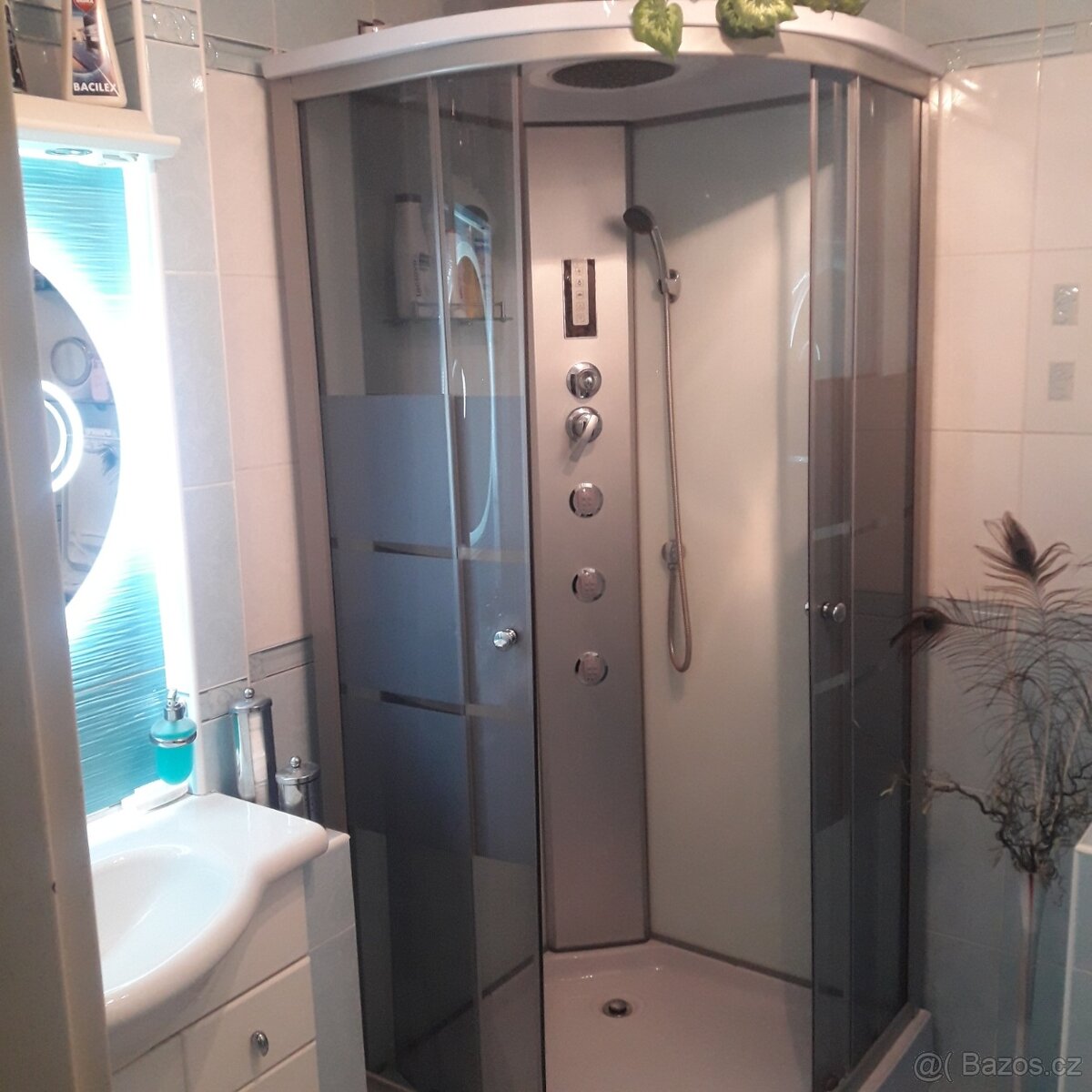 Prodej RD v Rousínově, užitná plocha 230m2, pozemek 1980m2 - 17