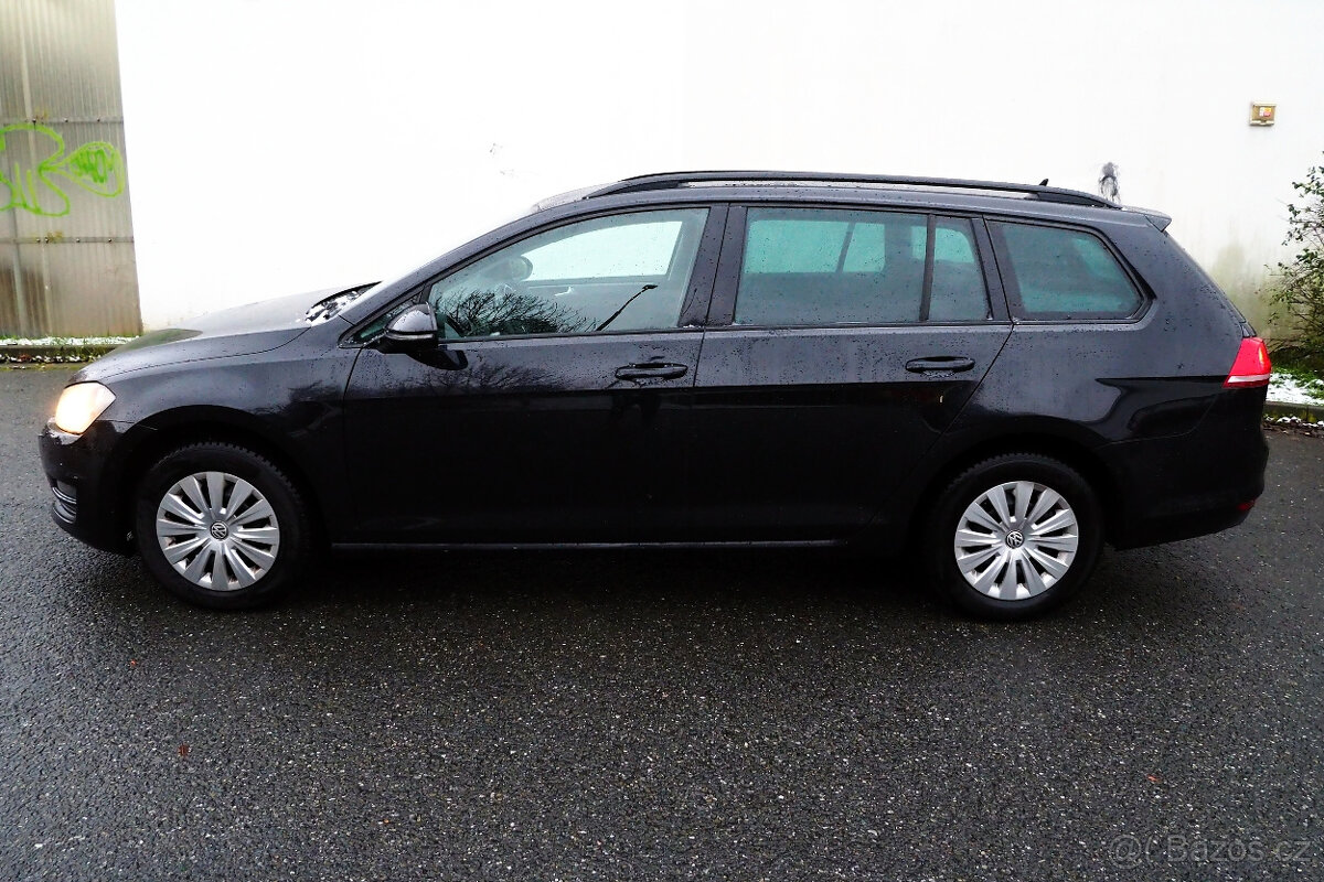 VW Golf 7 1,2 TSI Climatron/PDC/Park Assist/výhřev/temp/NAVI - 17