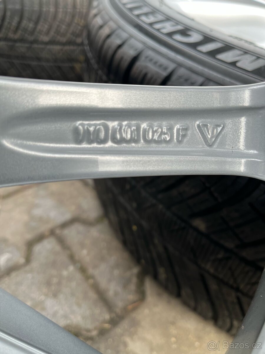 PORSCHE CAYENNE, kola 20", ZIMNÍ Pneu - 17