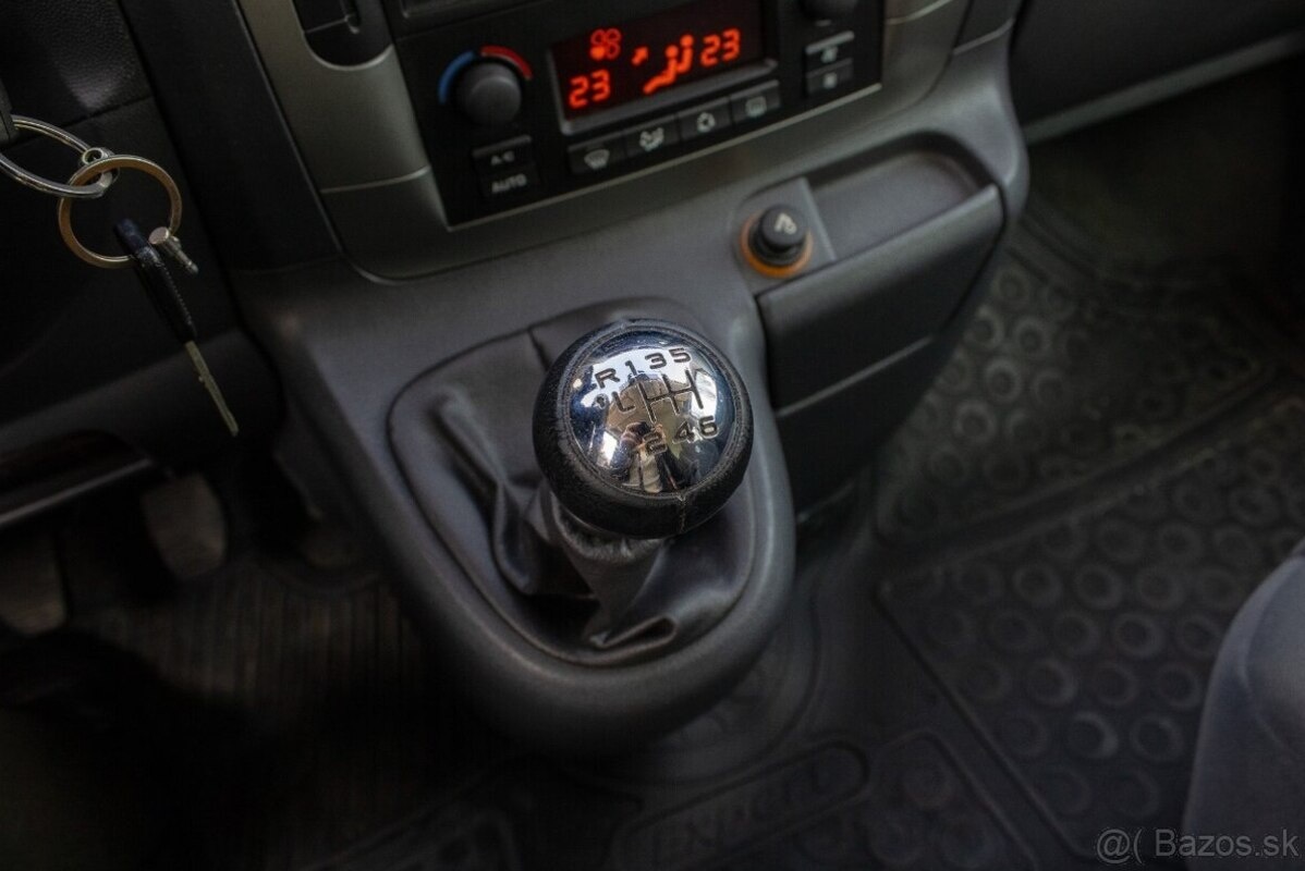 Peugeot Expert Teepee - 17