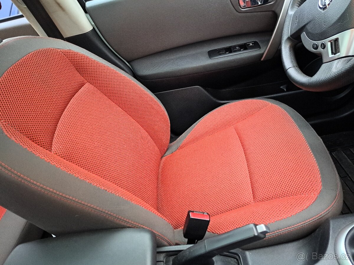 Qashqai 2.0i 4x4 jen 80.000km 1.majitel 1946 - 17