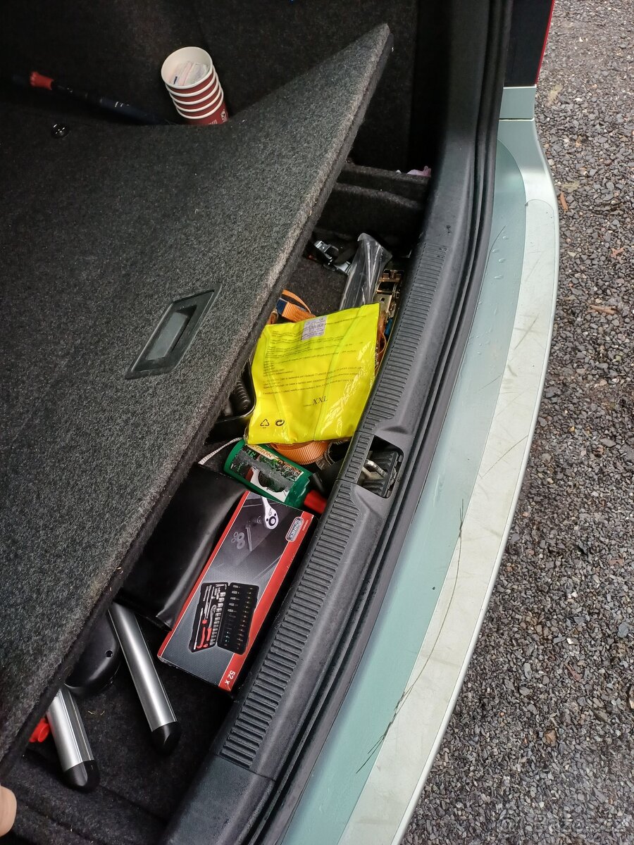 Škoda Octavie 1.4 tsi combi manuál - 17