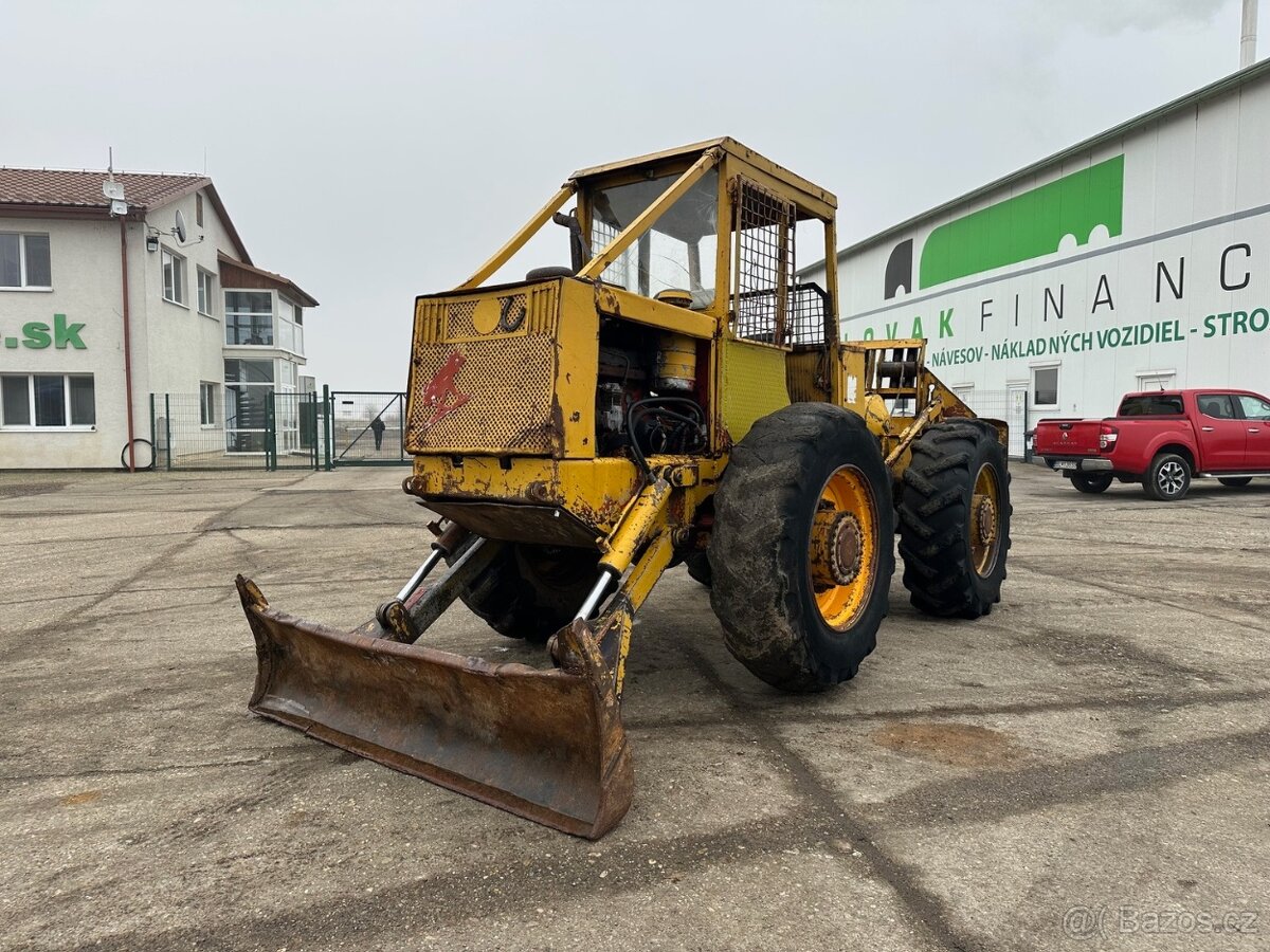 LKT 81 1982 VIN 1317 - 17