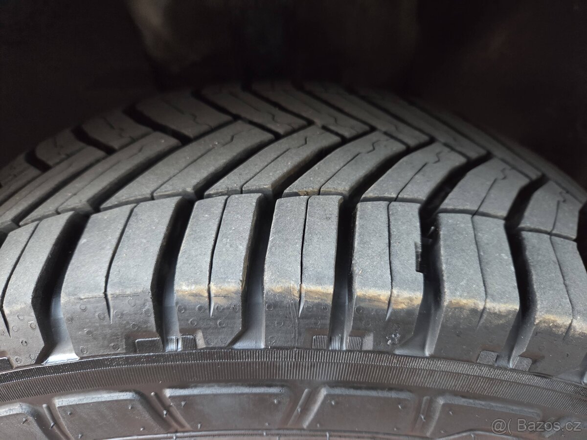 VW Transporter 2.0 TDI,DPH,2012,Tažné,1.Majitel - 17