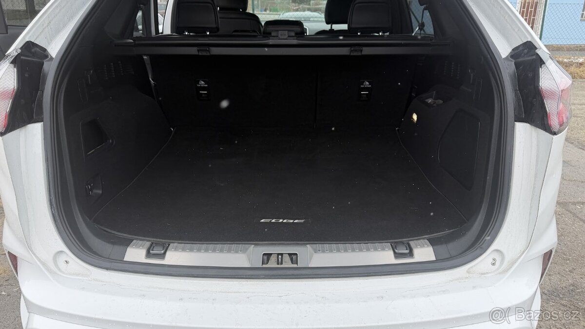 Foed Edge 2019 ST-Line 2.0 175kw-238 koní - 17