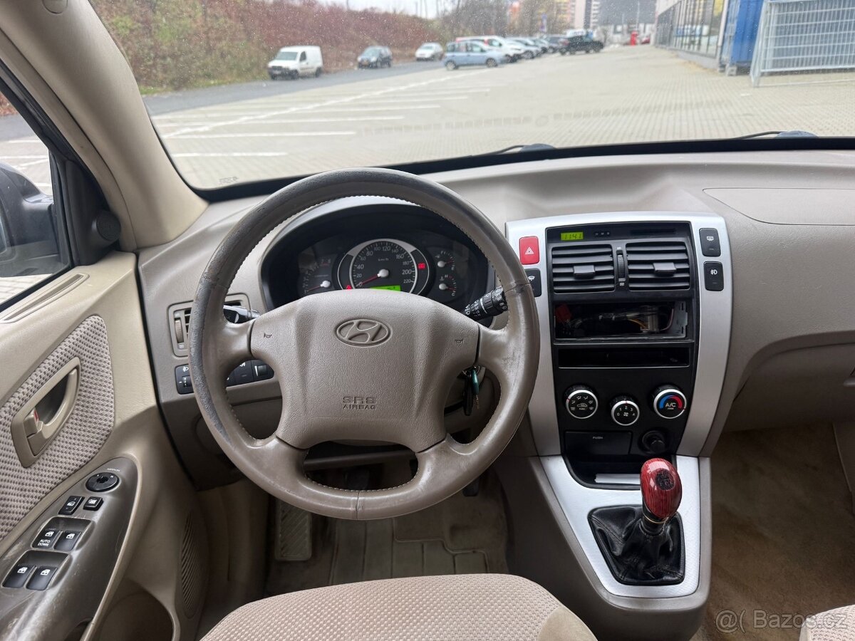 Hyundai Tuscon 2.0i 4x4 - 17