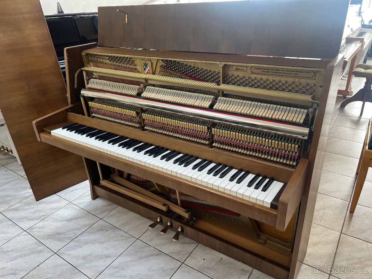 Petrof harmonie 105 se zárukou 2 roky, PRODÁNO - 17