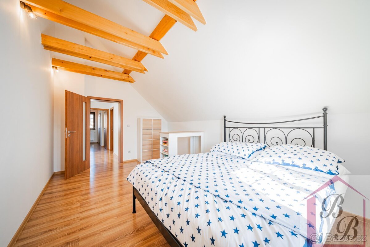 Prodej rodinného domu 6+kk se zahradou, Svijanský Újezd, okr - 17