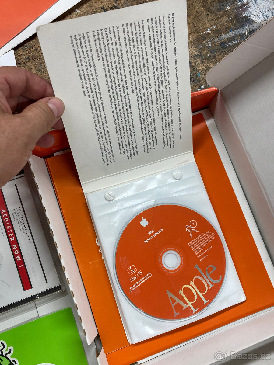 iMac G3 zelený - 17