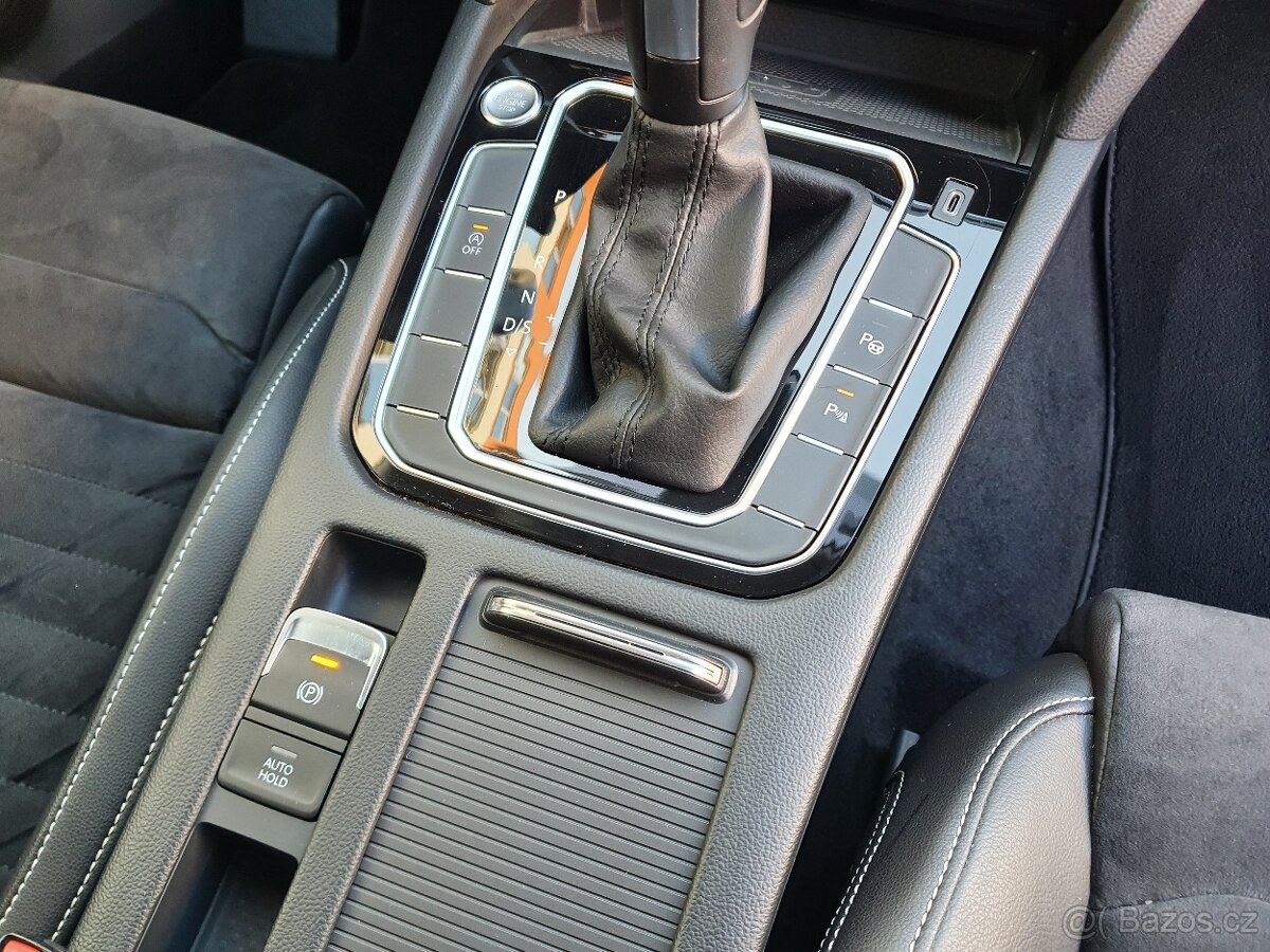VW Passat B8 Variant 2.0TDI 110kW R-Line - záruka Autodraft - 17