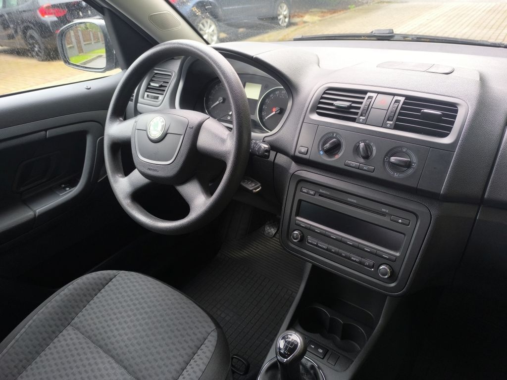 ŠKODA ROOMSTER 1,6TDi- STYLE - 17