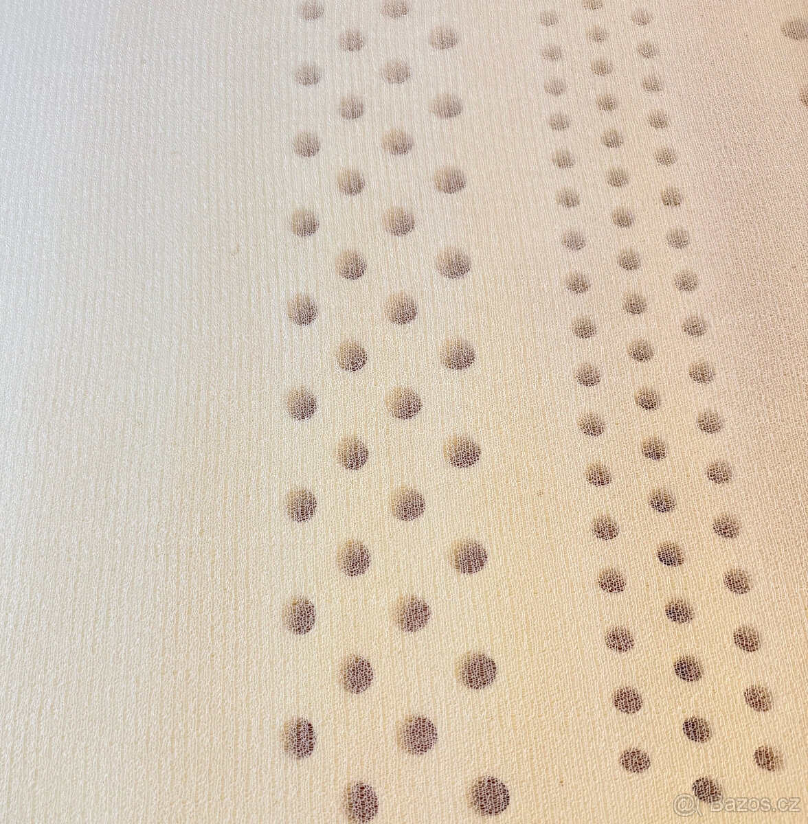 Zdravotní postel s elektrickým roštem a matrací - 17