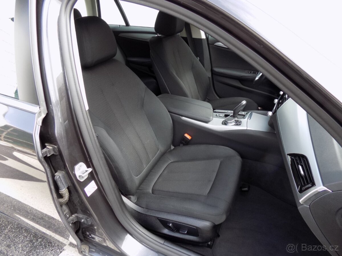 BMW Řada 5 530e/xDrive/Full-LED/DPH/ - 17