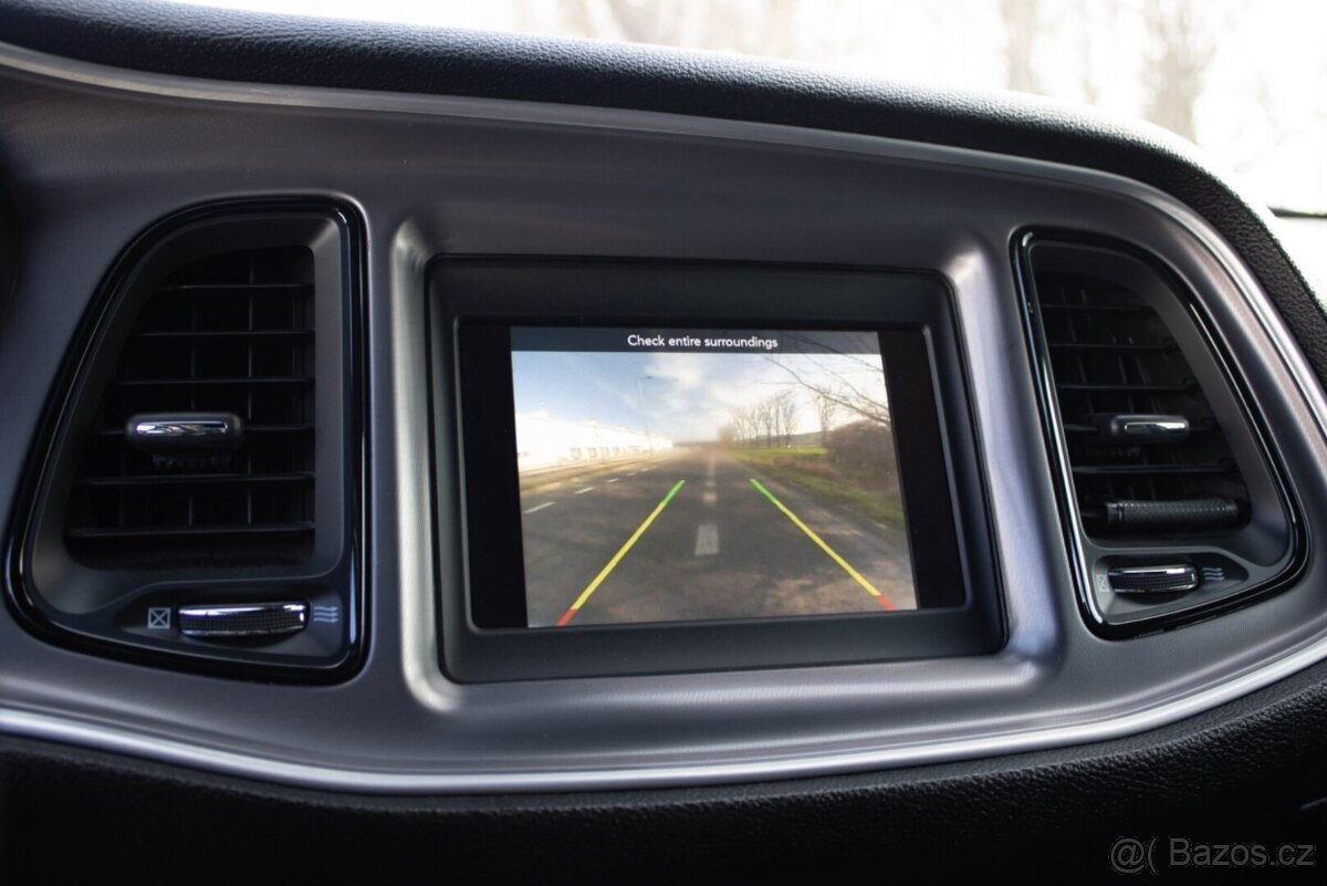 Dodge Challenger 5,7 HEMI - 17