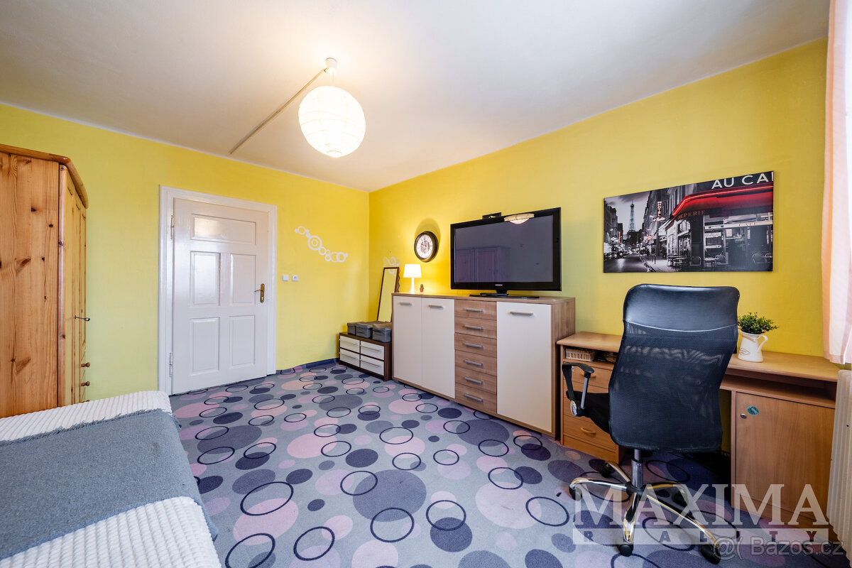 Dům 3+1 o ploše 98 m2 - Lišov, Lišov - 17