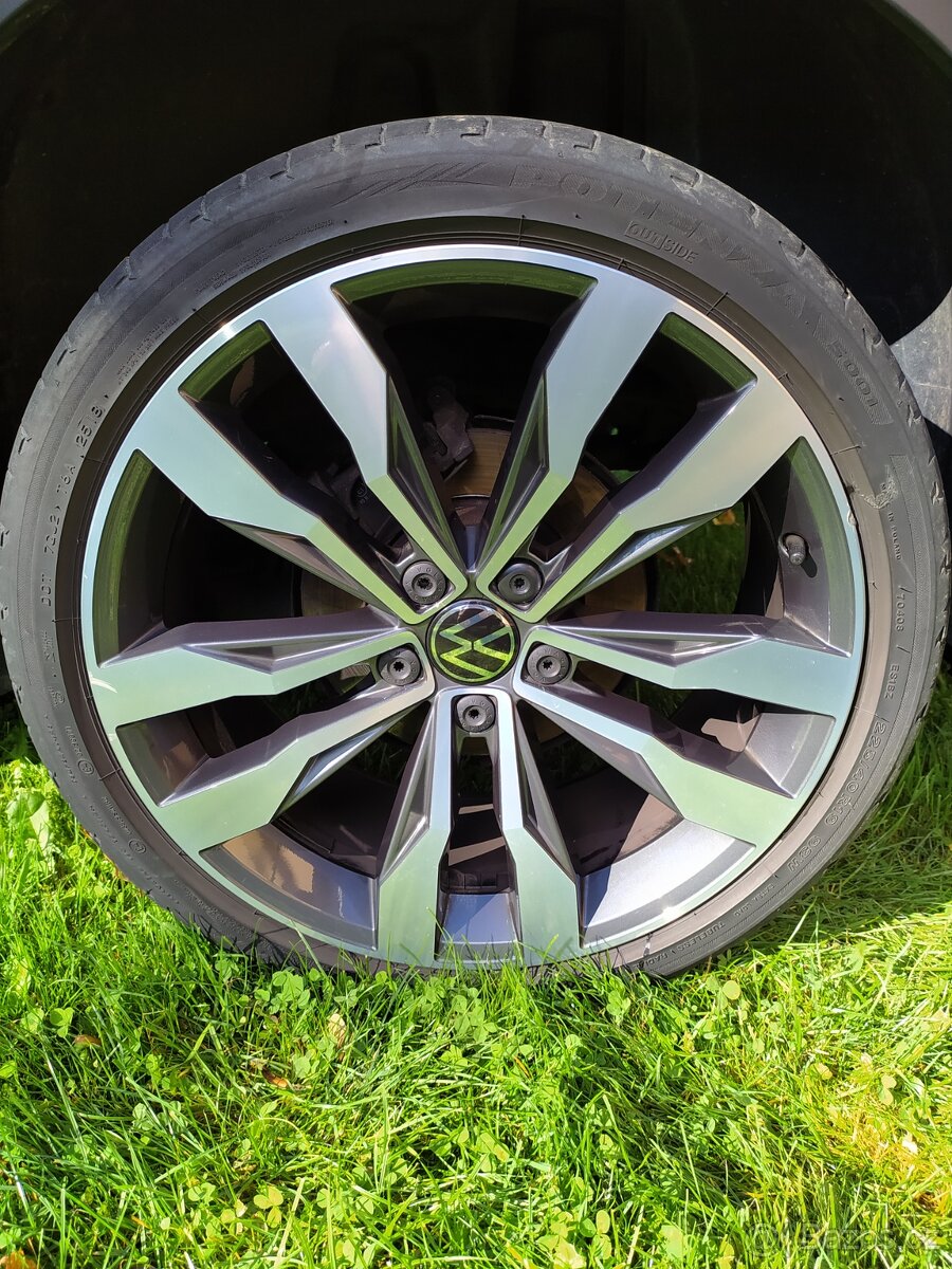 Prodám VW T-ROK - 17