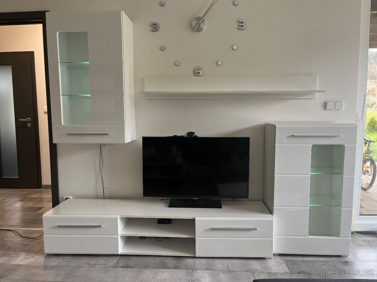 Obývací stěna - 17