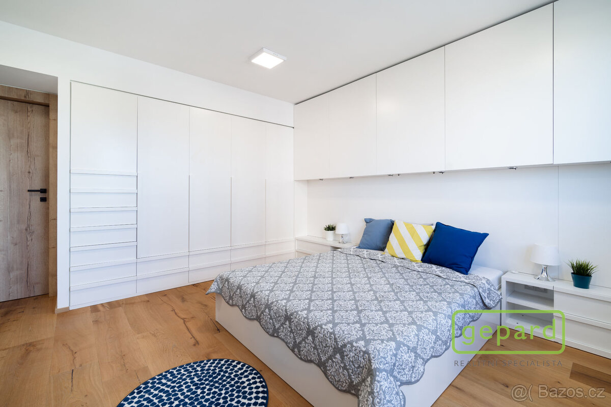 Mezonetový byt 289m2, 3 parkovací stání - 17