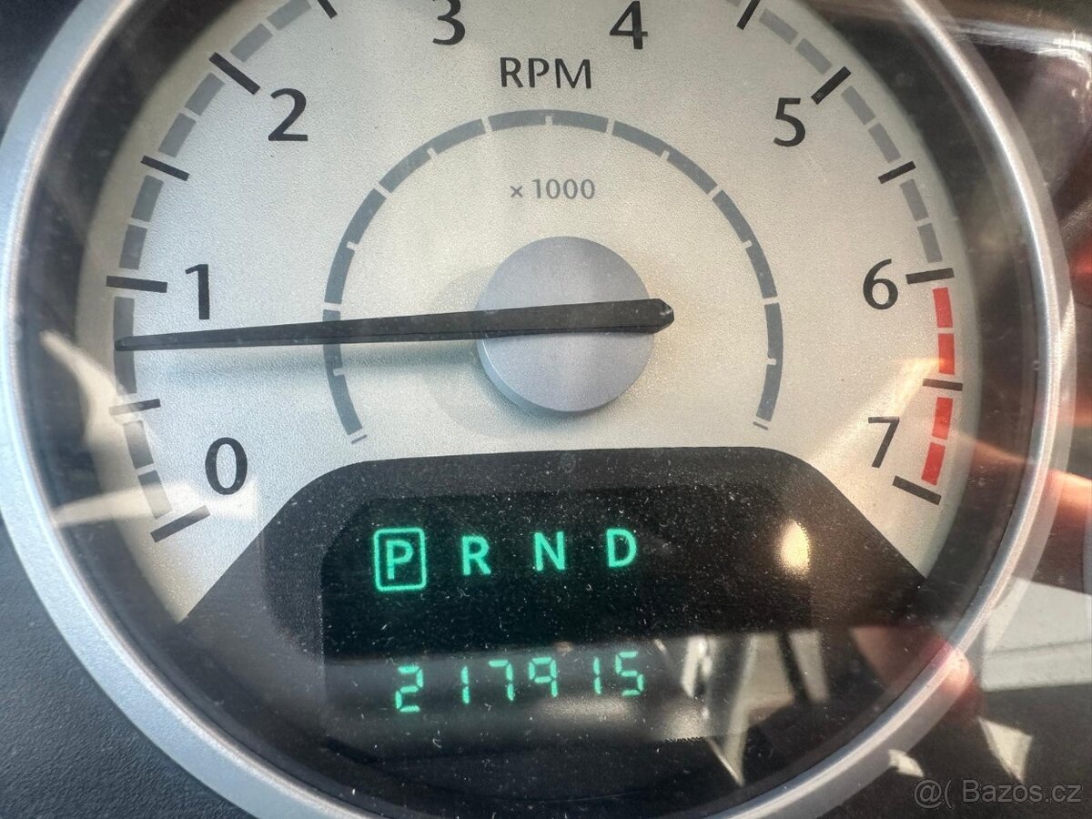 Chrysler Town Country 3,8 V6 148Kw BENZIN+LPG - 17